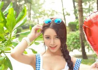 青豆客 – Aime张曦若泳衣原图：这个季节只要她在，海浪都要侧身让路，赶紧来更新把我逼疯！