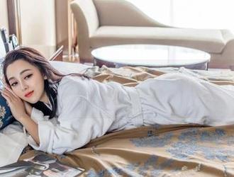 青豆客 – 踩着雪瑞Lisa的裸足美图，一起解锁‘足’够艺术的分享时刻！